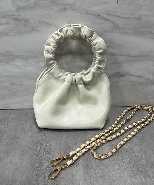 VICKY(ビッキー)の「【KOREAN ITEM】フェイクレザーミニショルダーバッグ(ショルダーバッグ・レディース・オフホワイト/ブラック・FREE)」の7枚目の写真