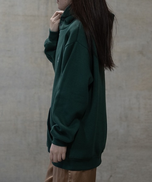 GLOVE HOUSE（グローブハウス）の「【a】TC裏起毛 ワンポイント刺繍 釦使い リラックスフィットパーカー（パーカー・メンズ・ダークグリーン/アッシュグレー/ネイビー/マルチ/ホワイト・MEDIUM/LARGE/X-LARGE）」の17枚目の写真