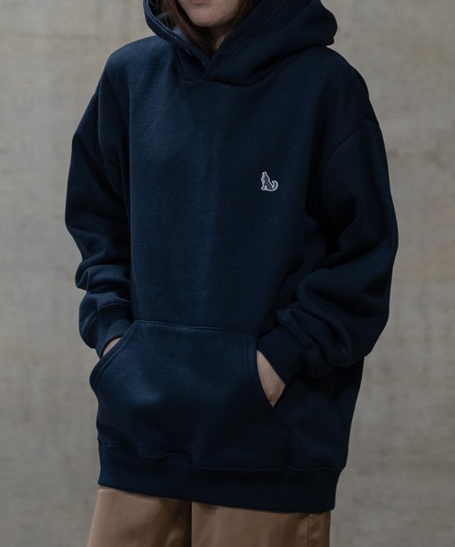 GLOVE HOUSE（グローブハウス）の「【a】TC裏起毛 ワンポイント刺繍 釦使い リラックスフィットパーカー（パーカー・メンズ・ダークグリーン/アッシュグレー/ネイビー/マルチ/ホワイト・MEDIUM/LARGE/X-LARGE）」の21枚目の写真