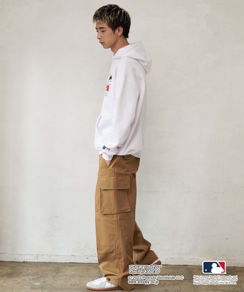 新品【MLB ×PEANUTS】別注コラボ　スヌーピー　フーディーパーカー　XL PEANUTS パーカー 「MLB ×PEANUTS」別注コラボ 裏起毛 フーディー プル