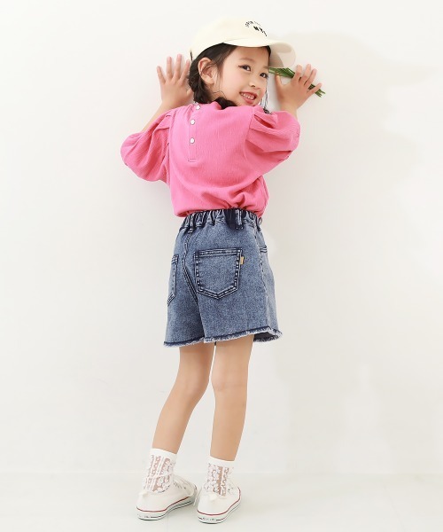 devirock(デビロック)の「楽デニム ケミカルウォッシュ 裾フリンジ ショートパンツ(デニムパンツ・キッズ・その他1/その他2/その他3・100cm/110cm/120cm/130cm/140cm/150cm/160cm)」の5枚目の写真