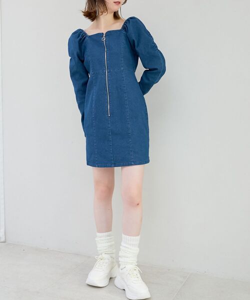 MAJESTIC LEGON(マジェスティックレゴン)の「フロントジップデニムミニワンピース(ワンピース・レディース・グレー/ネイビー/ブルー・MEDIUM)」の18枚目の写真