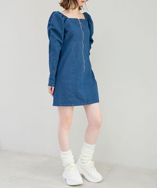 MAJESTIC LEGON(マジェスティックレゴン)の「フロントジップデニムミニワンピース(ワンピース・レディース・グレー/ネイビー/ブルー・MEDIUM)」の10枚目の写真