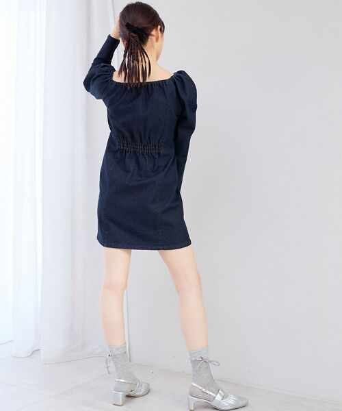 MAJESTIC LEGON(マジェスティックレゴン)の「フロントジップデニムミニワンピース(ワンピース・レディース・グレー/ネイビー/ブルー・MEDIUM)」の16枚目の写真