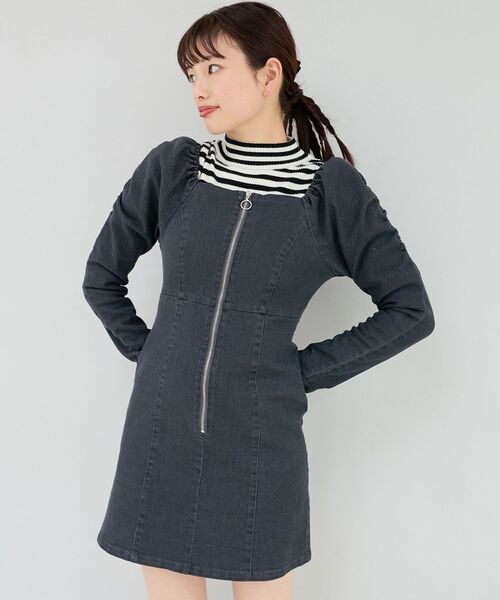 MAJESTIC LEGON(マジェスティックレゴン)の「フロントジップデニムミニワンピース(ワンピース・レディース・グレー/ネイビー/ブルー・MEDIUM)」の8枚目の写真