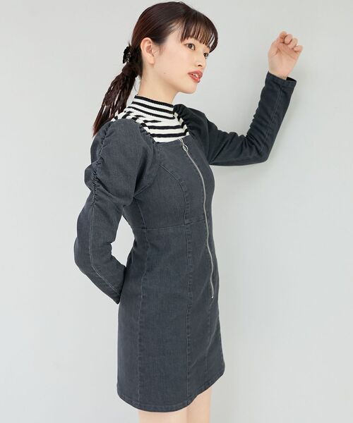 MAJESTIC LEGON(マジェスティックレゴン)の「フロントジップデニムミニワンピース(ワンピース・レディース・グレー/ネイビー/ブルー・MEDIUM)」の15枚目の写真