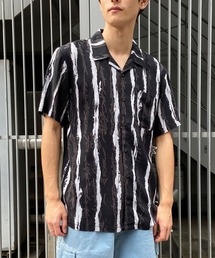 VOLCOM/ボルコム シャツ 半袖 ストライプ柄 モノトーン オーバーサイズ A0412410