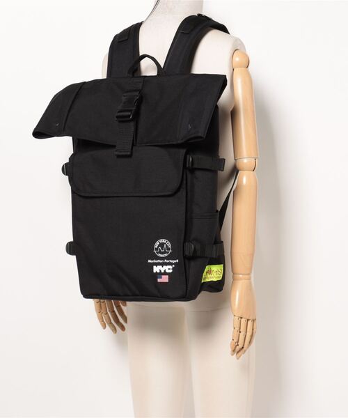 Manhattan Portage(マンハッタンポーテージ)の「Silvercup Backpack Vinyl Lining NEW YORK CITY(バックパック/リュック・メンズ・ブラック・MEDIUM)」の18枚目の写真