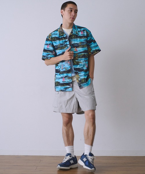 Universal Style Wear(ユニバーサルスタイルウェア)の「Universal Style Wear リゾート シャツ(シャツ/ブラウス・メンズ・ブルー系/グリーン×ピンク/イエロー× ブルー/グリーン系・X-LARGE/LARGE/MEDIUM)」の5枚目の写真