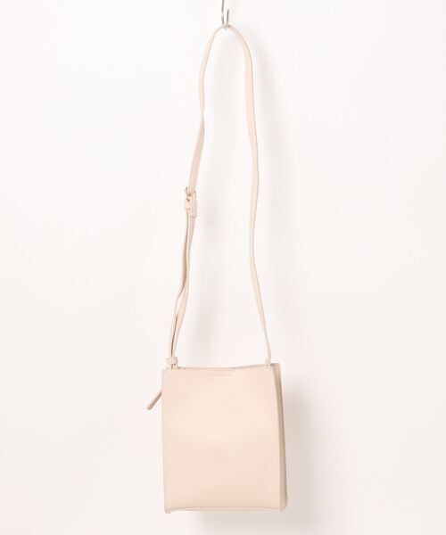 Revo.（レボ）の「フェイクレザー 縦長 A5 ミニ ショルダーバッグ［シンシア］（ショルダーバッグ・レディース・ワイン/クリーム/ダークグリーン/ターコイズブルー/ベージュ/ダークベージュ/ネイビー/パープル/ブラック・FREE）」の4枚目の写真