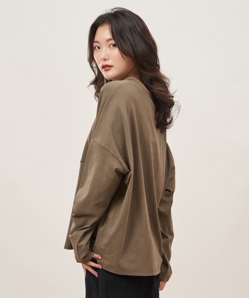 ROCOCO(ロココ)の「オシャレデザインルーズカットソー(Tシャツ/カットソー・レディース・カーキ/ブラック/グリーン・M~L)」の16枚目の写真