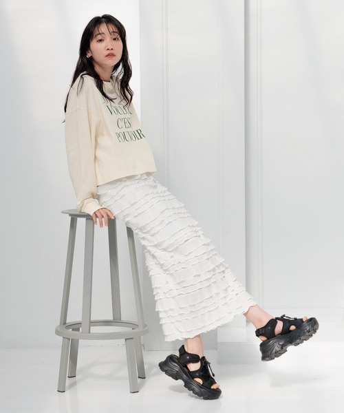 LOWRYS FARM（ローリーズファーム）の「メッセージショートプリントＬＳ 991834（Tシャツ/カットソー・レディース・チャコールグレー/アイボリー/ホワイト・FREE）」の11枚目の写真