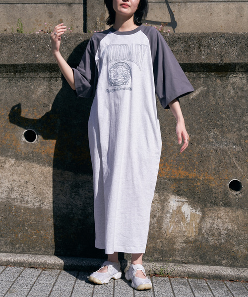 VENCEEXCHANGE（ヴァンスエクスチェンジ）の「刺繍配色ラグランTシャツワンピース（ワンピース・レディース・オフホワイト/チャコールグレー/その他1・FREE）」の16枚目の写真