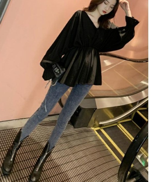 Jayro（ジャイロ）の「キャンディスリーブVネックミニワンピース（ワンピース・レディース・ブラック/グレー/ホワイト・FREE）」の9枚目の写真