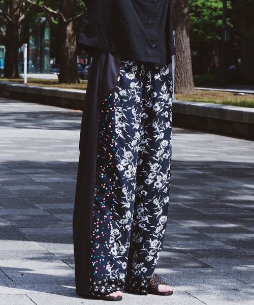 YEAH RIGHT!!（イェーライト）の「ANLIO × YEAH RIGHT!! Patchwork Wide Easy Pants（Charcoal）（その他パンツ・レディース・グレー系1/グレー系3/グレー系2/グレー系4・0/1）」の4枚目の写真