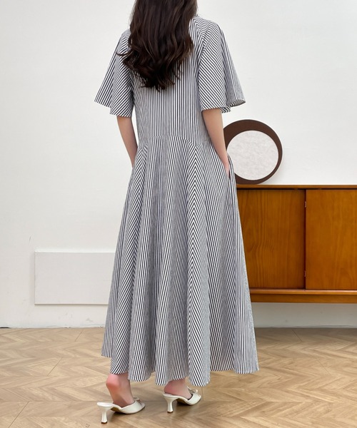 ABITOKYO（アビトーキョー）の「ストライプボリュームフレアシャツワンピース（シャツワンピース・レディース・チャコールグレー/ブラック/ブルー・M/L）」の14枚目の写真