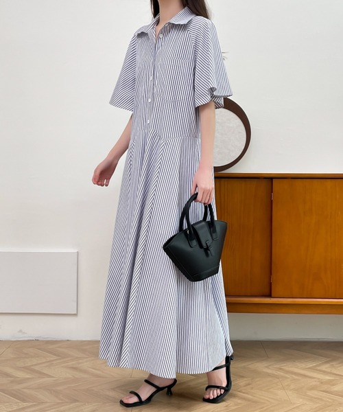 ABITOKYO（アビトーキョー）の「ストライプボリュームフレアシャツワンピース（シャツワンピース・レディース・チャコールグレー/ブラック/ブルー・M/L）」の9枚目の写真