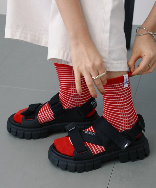 PALLADIUM(パラディウム)の「【PALLADIUM】REVOLT SANDAL/レボルト サンダル 厚底(サンダル・レディース・ブラック/ホワイト・LARGE/MEDIUM/SMALL)」の2枚目の写真