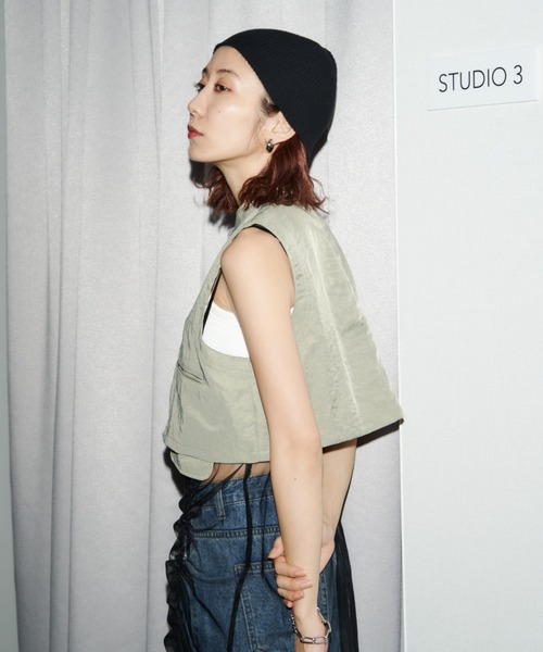 Auntie Rosa Holiday(アンティローザホリデー)の「ワーククロップドベスト(ベスト・レディース・カーキ/ブラック・FREE)」の18枚目の写真