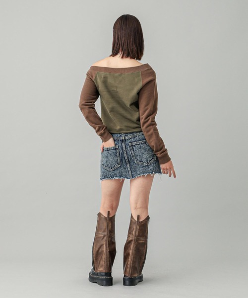 X-girl（エックスガール）の「OFF THE SHOULDER SWEAT TOP（スウェット・レディース・オリーブ/チャコール・S/M）」の15枚目の写真