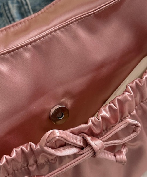 Doux Belle（ドゥーベル）の「リボンポイントショルダーバック（ショルダーバッグ・レディース・ベージュ/ホワイト/ピンク/ブラック・FREE）」の8枚目の写真