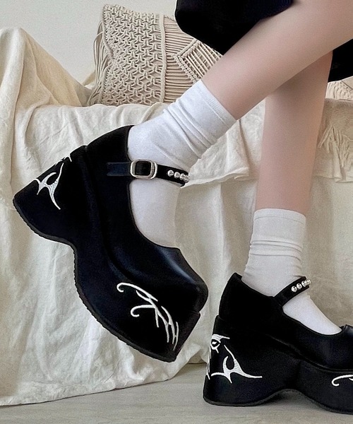 Chick（チック）の「【TAE×Chick】 厚底 メリージェーン（ドレスシューズ・レディース・ブラック・36/37/38/39）」の8枚目の写真