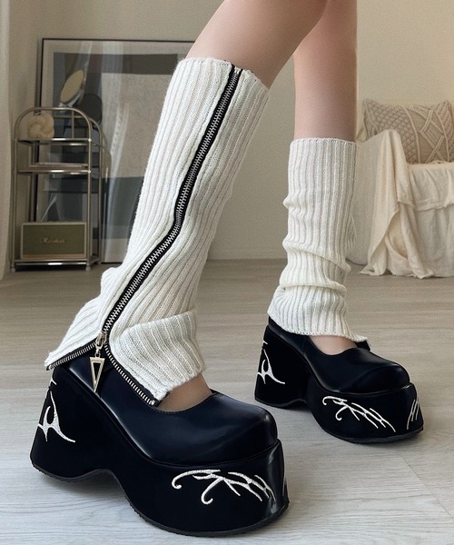 Chick（チック）の「【TAE×Chick】 厚底 メリージェーン（ドレスシューズ・レディース・ブラック・36/37/38/39）」の5枚目の写真