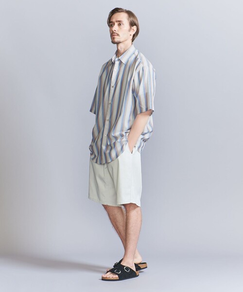 BEAUTY&YOUTH UNITED ARROWS(ビューティーアンドユースユナイテッドアローズ)の「シアー オンブレ ストライプ レギュラー フォルム シャツ(シャツ/ブラウス・メンズ・オフホワイト/ライトグレー・S/M/L/XL)」の4枚目の写真