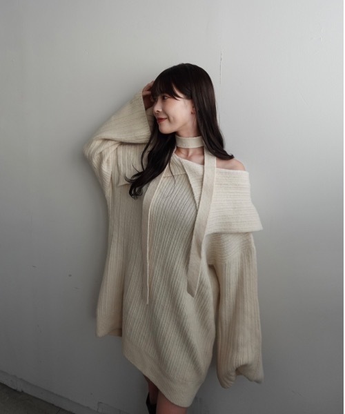 mellowneon（メロウネオン）の「マルチウェイオフショルニット/ワンピース（ニット/セーター・レディース・グレー/アイボリー/モカ・FREE）」の7枚目の写真