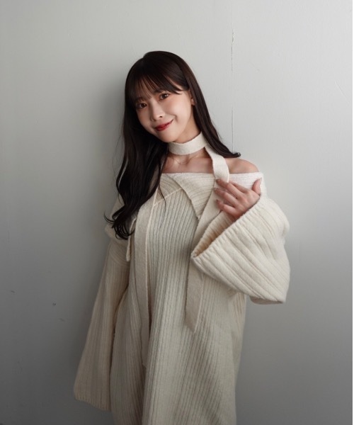 mellowneon（メロウネオン）の「マルチウェイオフショルニット/ワンピース（ニット/セーター・レディース・グレー/アイボリー/モカ・FREE）」の8枚目の写真