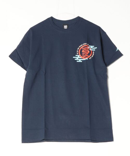 Mag.(マグ)の「【KINJAZ】Graphic T(Tシャツ/カットソー・メンズ・ホワイト/ネイビー・LARGE/MEDIUM)」の2枚目の写真