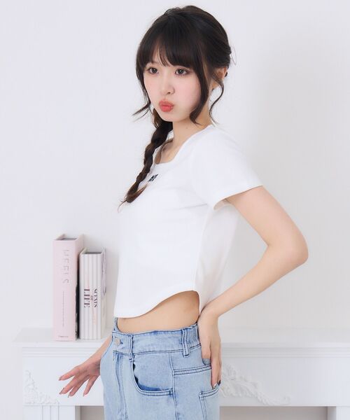 ems excite（エムズエキサイト）の「裾ラウンドTEE（Tシャツ/カットソー・レディース・チャコールグレー/オフホワイト/ブルー・FREE）」の7枚目の写真