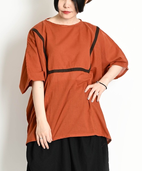 MARAI(マーライ)の「楽の極み ボックスシルエット 切り替えカットソー(Tシャツ/カットソー・レディース・ブラック/ホワイト/グリーン/レンガ/ベージュ・FREE)」の5枚目の写真