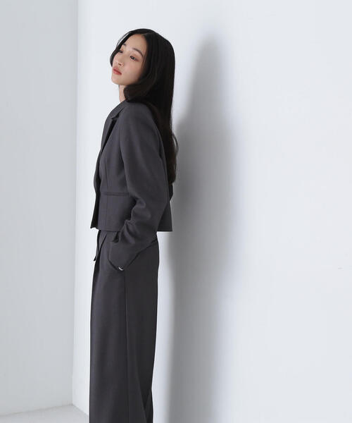 NATURAL BEAUTY BASIC(ナチュラルビューティーベーシック)の「◇<リラクシーセットアップシリーズ>クロップドジャケット(テーラードジャケット・レディース・チャコールグレー/ブラウン・SMALL/MEDIUM)」の9枚目の写真