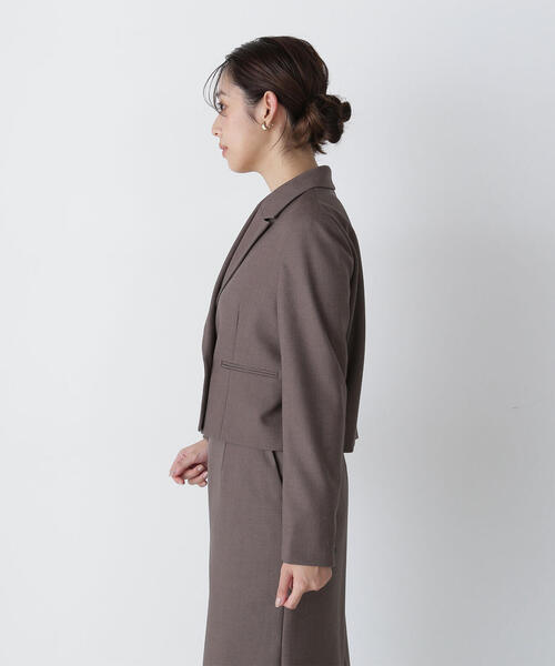 NATURAL BEAUTY BASIC(ナチュラルビューティーベーシック)の「◇<リラクシーセットアップシリーズ>クロップドジャケット(テーラードジャケット・レディース・チャコールグレー/ブラウン・SMALL/MEDIUM)」の18枚目の写真