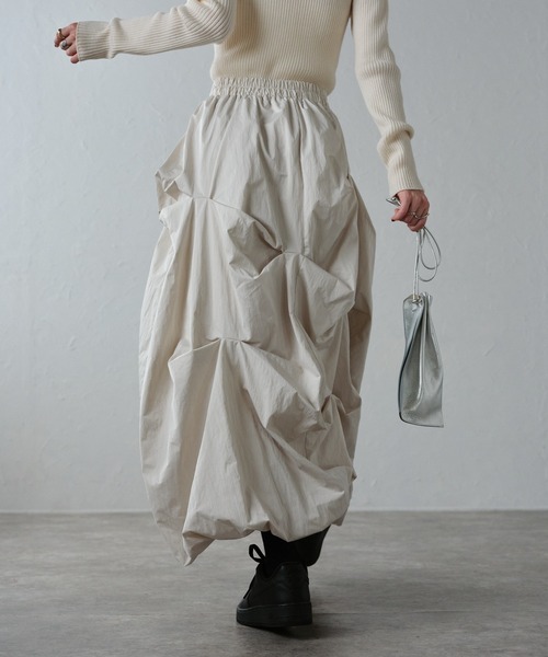 r.（アールドット）の「タックバルーンスカート（スカート・レディース・ブラック/オフホワイト/ブルー・FREE）」の18枚目の写真
