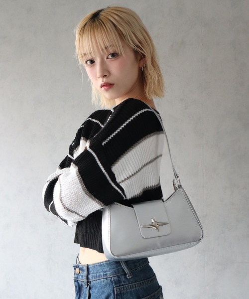 BARELY BLUE（ベアリーブルー）の「【 BARELY BLUE / ベアリーブルー 】 ミニ スパーク スタッズ ハンドバッグ（ハンドバッグ・レディース・シルバー/ブラック・FREE）」の12枚目の写真