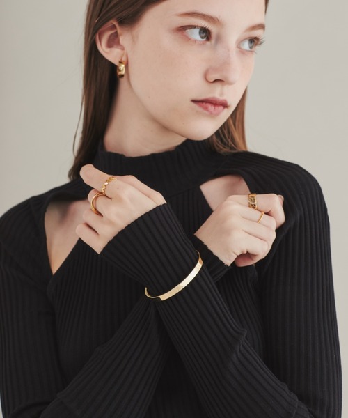 ciite' surgical stainless（シーテサージカルステンレス）の「【 金属アレルギー対応 】 シンプルバングル / ブレスレット  サージカルステンレス（バングル/リストバンド・レディース・ゴールド/シルバー・FREE）」の7枚目の写真