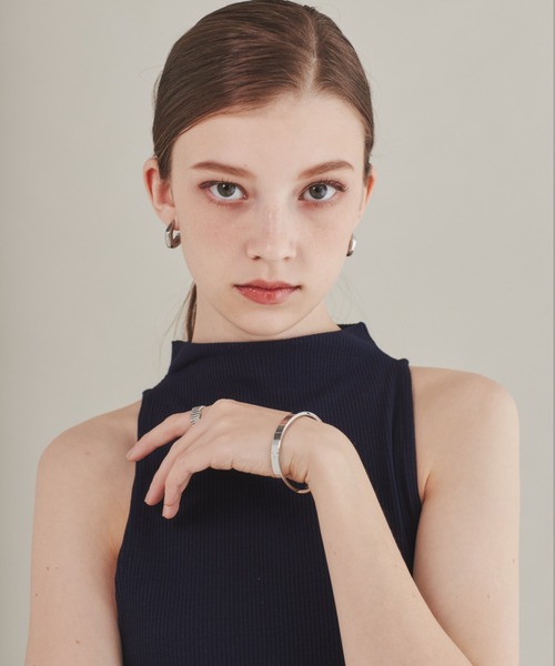 ciite' surgical stainless（シーテサージカルステンレス）の「【 金属アレルギー対応 】 シンプルバングル / ブレスレット  サージカルステンレス（バングル/リストバンド・レディース・ゴールド/シルバー・FREE）」の8枚目の写真