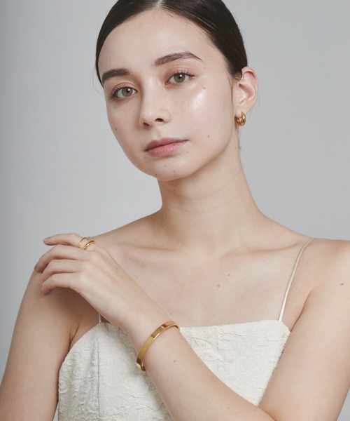 ciite' surgical stainless（シーテサージカルステンレス）の「【 金属アレルギー対応 】 シンプルバングル / ブレスレット  サージカルステンレス（バングル/リストバンド・レディース・ゴールド/シルバー・FREE）」の17枚目の写真