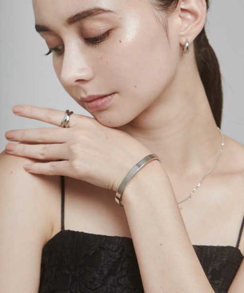 ciite' surgical stainless（シーテサージカルステンレス）の「【 金属アレルギー対応 】 シンプルバングル / ブレスレット  サージカルステンレス（バングル/リストバンド・レディース・ゴールド/シルバー・FREE）」の20枚目の写真