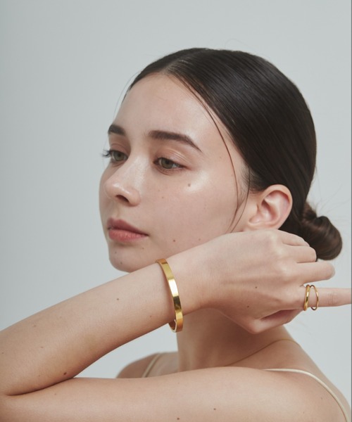 ciite' surgical stainless（シーテサージカルステンレス）の「【 金属アレルギー対応 】 シンプルバングル / ブレスレット  サージカルステンレス（バングル/リストバンド・レディース・ゴールド/シルバー・FREE）」の12枚目の写真