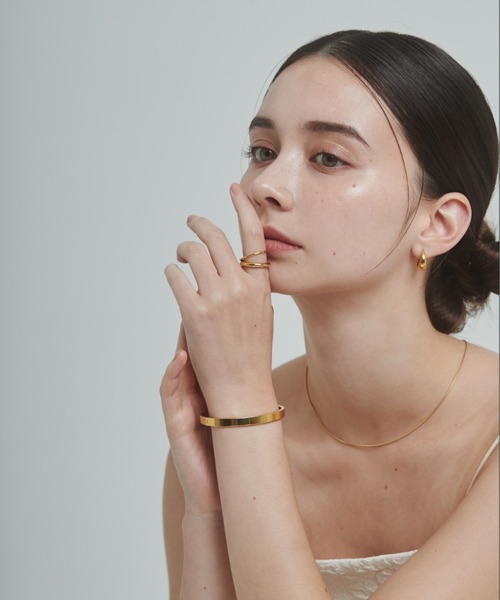 ciite' surgical stainless（シーテサージカルステンレス）の「【 金属アレルギー対応 】 シンプルバングル / ブレスレット  サージカルステンレス（バングル/リストバンド・レディース・ゴールド/シルバー・FREE）」の15枚目の写真