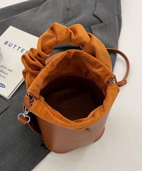 【花びらバッグ】 2d40519842d1b483e2f2c01e8be871