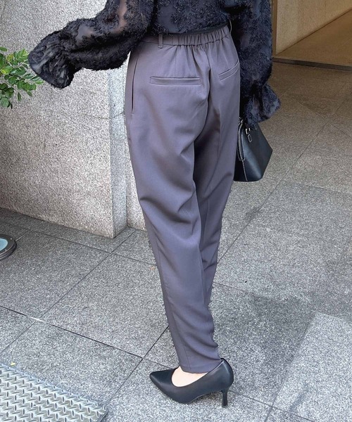 INGNI（イング）の「【WEB限定】テーパードパンツ（スラックス・レディース・ブラウン/グレー/ブラック・S/M/L）」の17枚目の写真