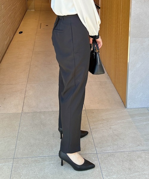 INGNI（イング）の「【WEB限定】テーパードパンツ（スラックス・レディース・ブラウン/グレー/ブラック・S/M/L）」の9枚目の写真