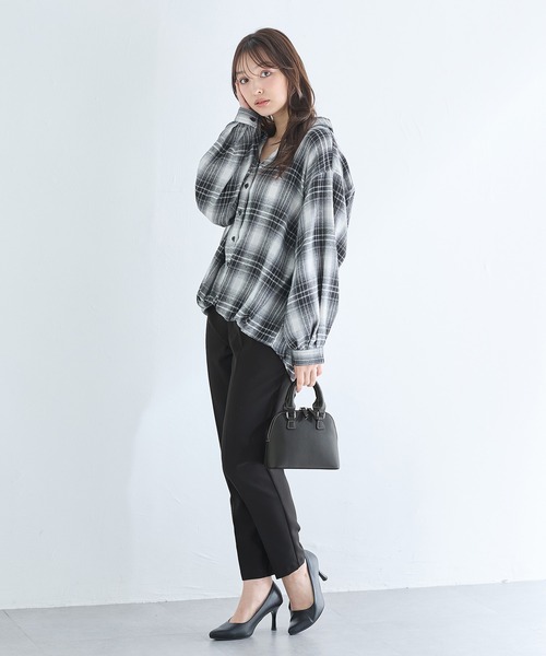 INGNI（イング）の「【WEB限定】テーパードパンツ（スラックス・レディース・ブラウン/グレー/ブラック・S/M/L）」の21枚目の写真