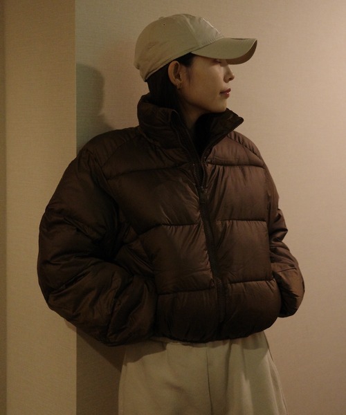 Mela(メラ)の「韓国っぽショートパファージャケット(ダウンジャケット/コート・レディース・ブラウン/ブラック・L/M/S)」の10枚目の写真