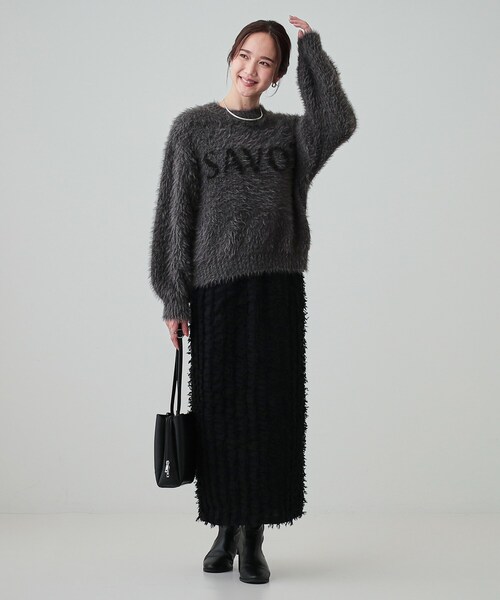 Cutie Blonde（キューティーブロンド）の「◆【S-LL】ほんのりショート丈 ふわふわフェザー ロゴニット（ニット/セーター・レディース・ライトグレー/チャコールグレー/オフホワイト/ブラウン系・03/04/02/01）」の7枚目の写真