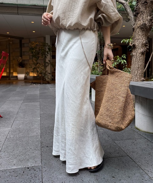 DouDou（ドゥドゥ）の「キュプラリネンマーメイドスカート（スカート・レディース・ブラック/オフホワイト/ピンク/グレイッシュベージュ/ブルー/バイオレット・FREE）」の12枚目の写真